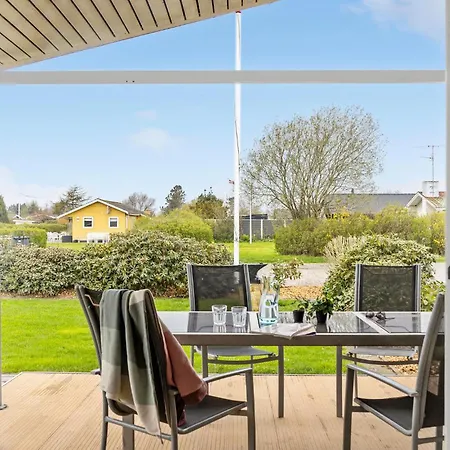 3 Bedroom Amazing In Otterup