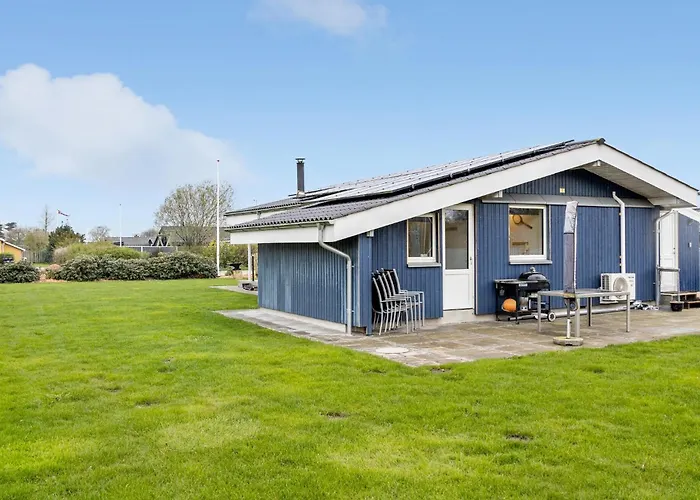 3 Bedroom Amazing In Dom wakacyjny *